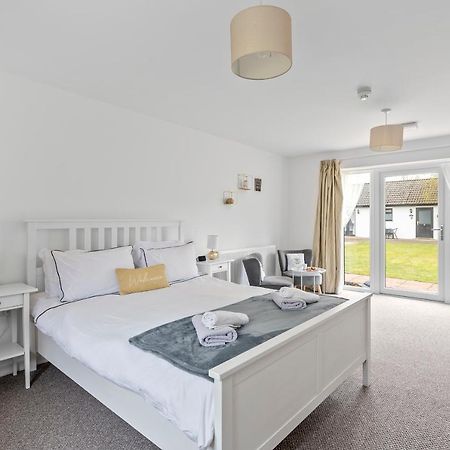 Number 5 - Lytton Tree Lodge, Reydon, Southwold Exterior photo